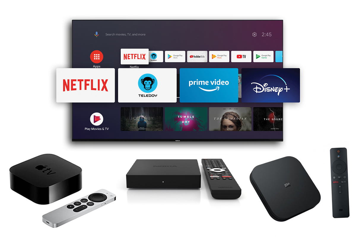 Tv-Streamingsboxen vor einem Fernseher mit Netflix, Teleboy, Prime Video und Disney+